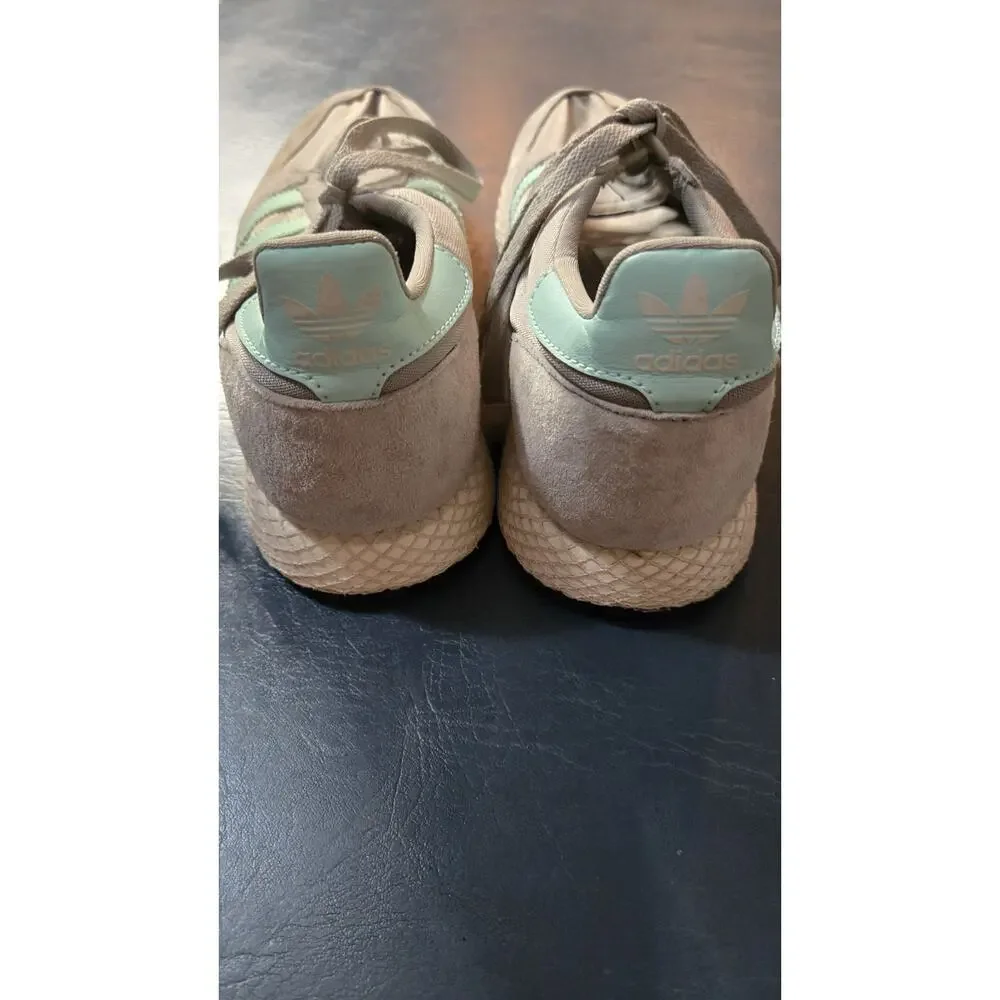 Shoes Universal women Adidas Forest Grove W 8.5